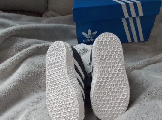 Παπούτσια adidas μπλε Νο 22