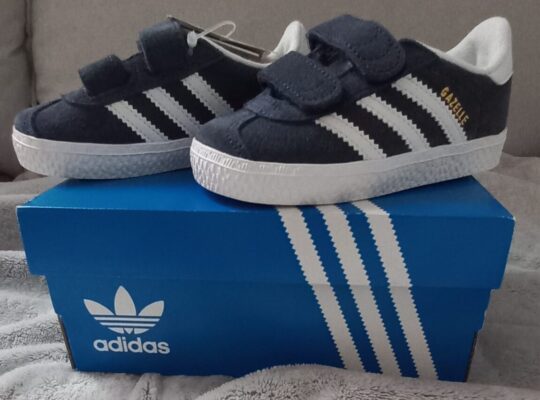 Παπούτσια adidas μπλε Νο 22