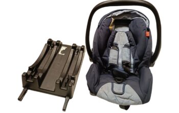 Καρέκλακι για το αυτοκίνητο με βάση isofix.