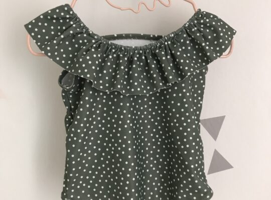 Zara ολόσωμο πράσινο πουά μαγιώ