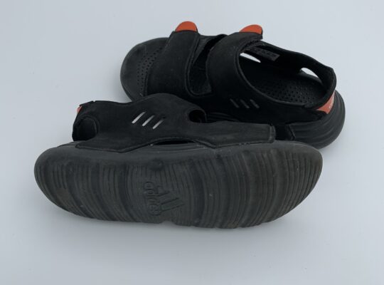Adidas πέδιλο θαλάσσης Νο 29