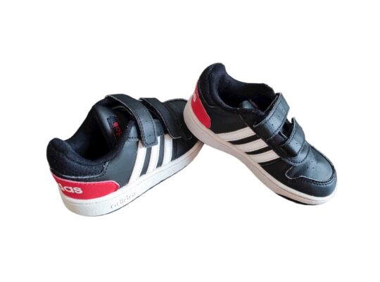 Adidas δερμάτινα μαύρα Νο 26
