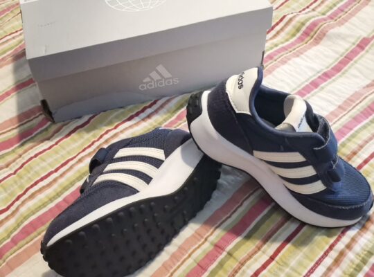 Συλλογή παπουτσιών Adidas, Nike, Geox, Crocs