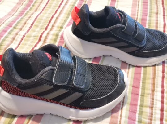 Συλλογή παπουτσιών Adidas, Nike, Geox, Crocs