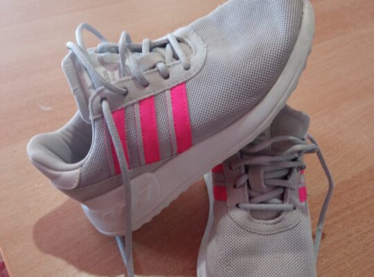 Αθλητικά adidas Νο 30