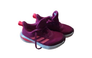 Παπούτσια adidas Νο 30