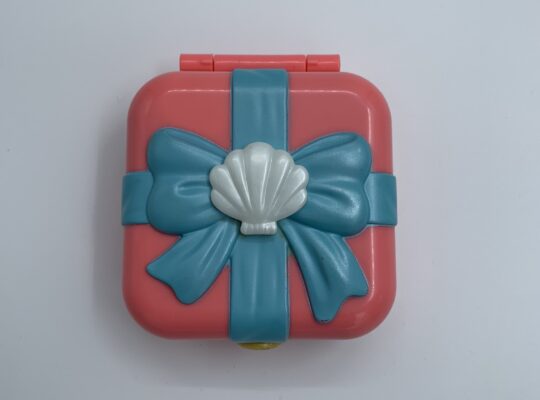 Polly Pocket μίνι θήκη με φιόγκο “Καλοκαίρι”