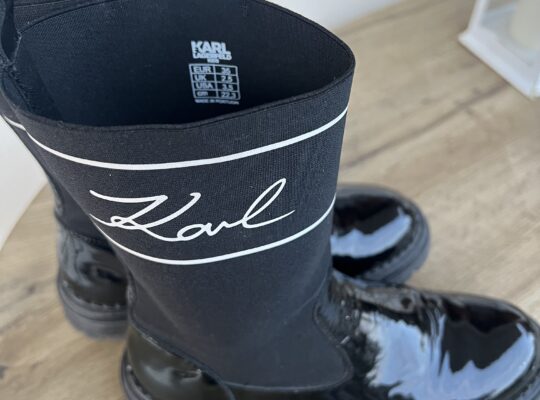 Παπούτσι μποτάκι από τη συλλογή Karl LAGERFELD KID