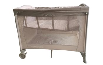 Παρκοκρέβατο Mothercare με αποσπώμενη αλλαξιέρα