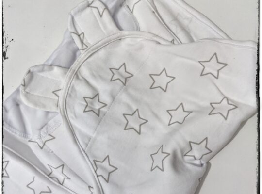 Κουβερτάκι Swaddle White Stars Meyco