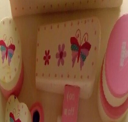 Βαλιτσάκι με ξύλινα κομμωτήριο και σαλόνι ομορφιάς