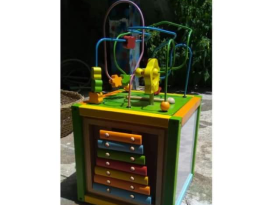 Giant κύβος δραστηριοτήτων