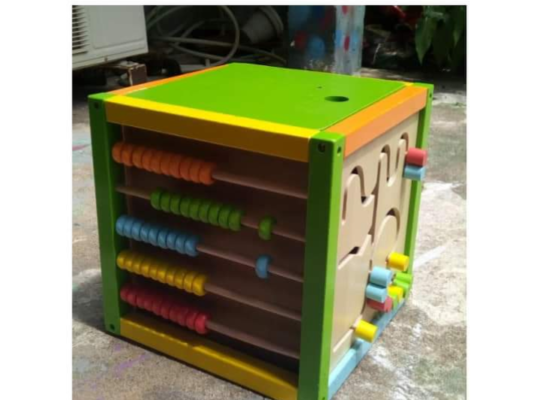 Giant κύβος δραστηριοτήτων