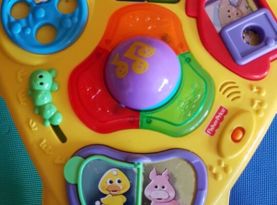 Εκπαιδευτικό τραπέζι δραστηριοτήτων Fisher Price